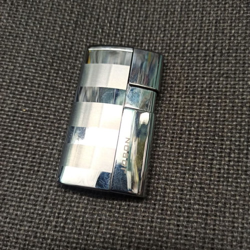 Gas lighter new, windproof with case