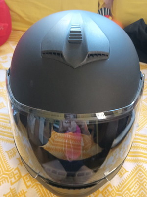 Helmet like new, with box and accessories