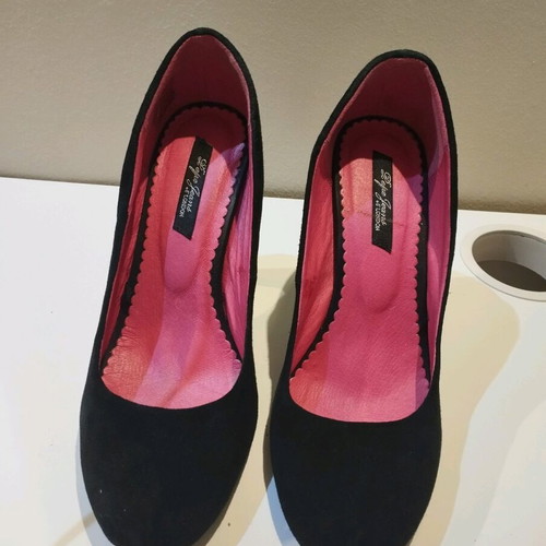 Pepe Jeans black leather high-heeled pumps like new no. 40