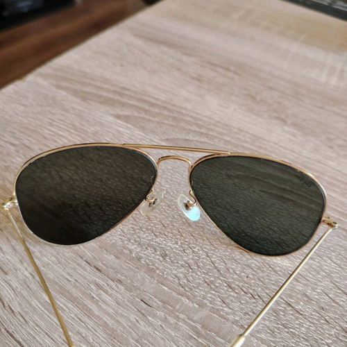 Ray-Ban sunglasses like new, green G-15 glass lenses, gold frame