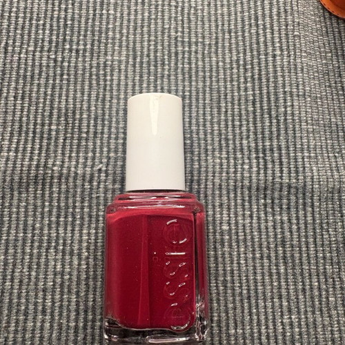 Essie nail polish like new
