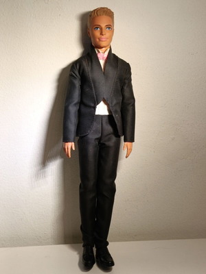 Barbie Fairytale Groom Ken doll Mattel 2017