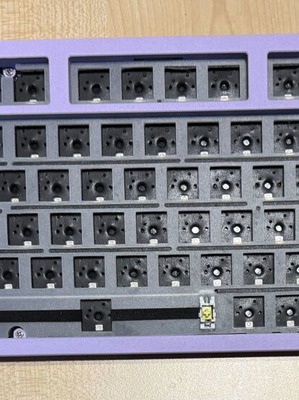 Leobog Hi75 barebones mechanical keyboard used with RGB