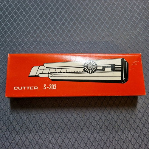 Cutter with tightening screw new, 18mm blade width