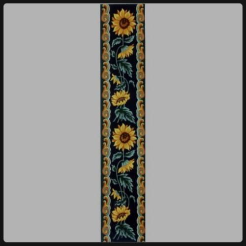 Sunflower embroidery akentito new with threads