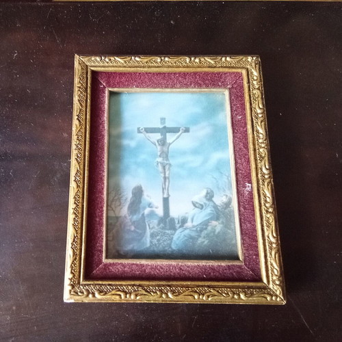 Holy image The Crucified in 3D dimension like new