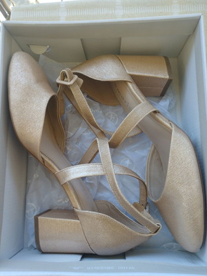 Tamaris pink gold pumps like new, size 40, ideal for weddings
