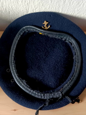 Beret nautical, like new, size M