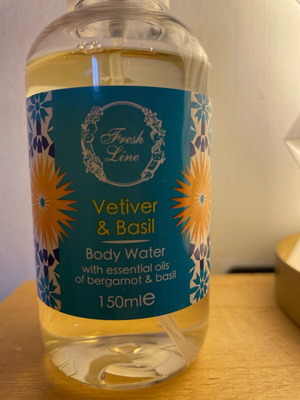 Body water Fresh Line με αιθέρια έλαια περγαμόντου και βασιλικού 150 ml σαν καινούργιο