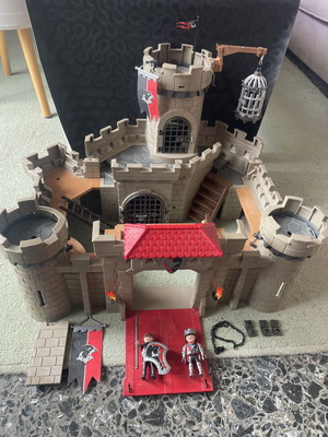 Playmobil knight castle