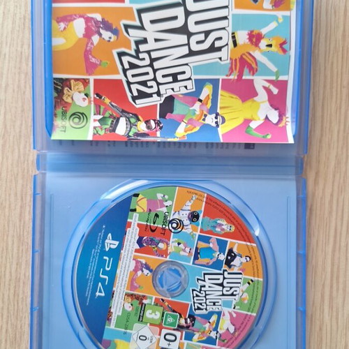 Just Dance 2021 PS4 like new with box