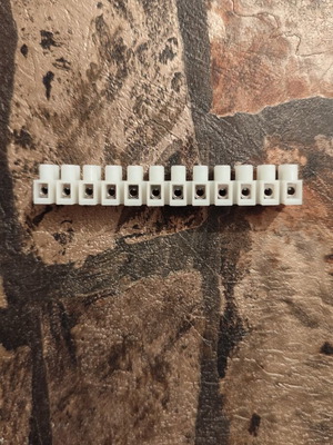 Terminal blocks for 1.5 cable white pack of 12x12