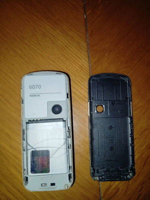 Nokia 6070 like new