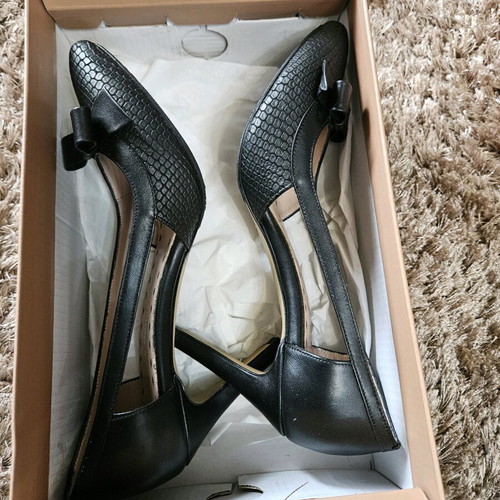 Fratelli Petridi pumps new, size 37, black