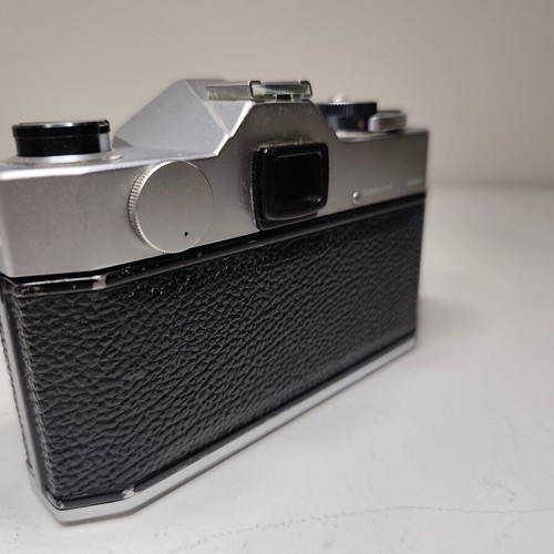 Vintage film camera Yashica TL Electro used with Yashinon-DS 50mm lens