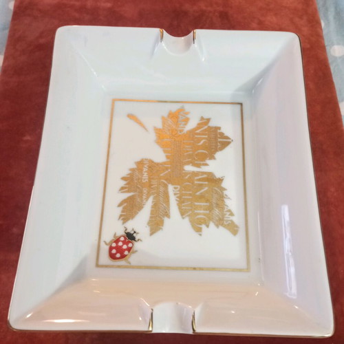 Ionia Porcelain Cigar Ashtray like new, 18cm x 15cm