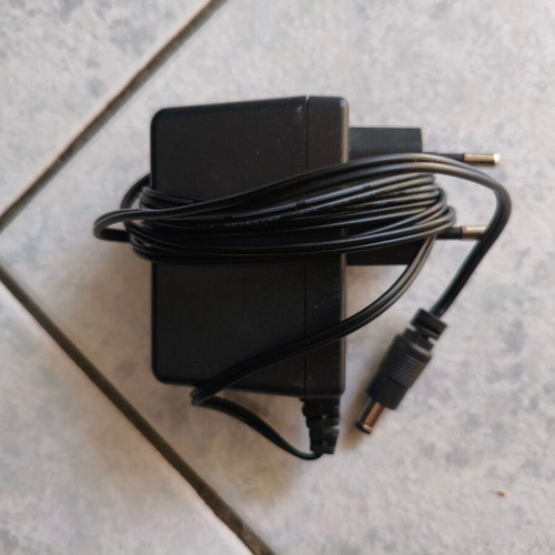 Τροφοδοτικό UMEC AC Adapter 12V 1A σαν καινούργιο, μοντέλο UP0121A-12PE