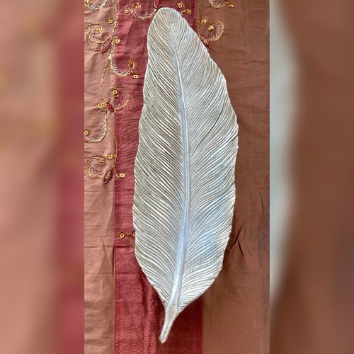 Decorative table tray leaf-shaped silver, new