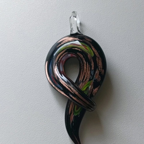 Murano pendant like new in unique shades
