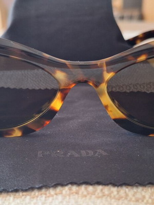 Prada γυναικεία γυαλιά ηλίου ταρταρούγα σαν καινούργια
