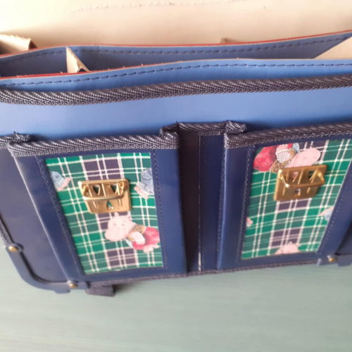 Nicki School Bag square new for elementary