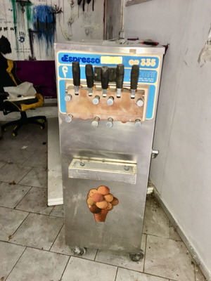 Παγωτομηχανή Frigomat ev335 μεταχειρισμένη, αερόψυκτη