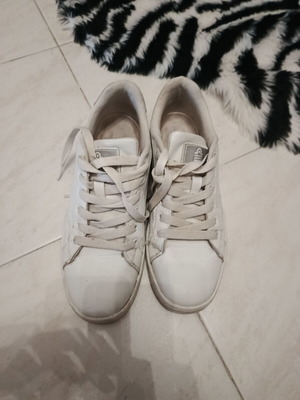 Admiral athletic shoes used, white, size 39