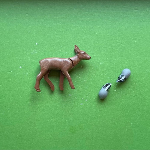 Playmobil forest animals like new, deer and pair of badgers