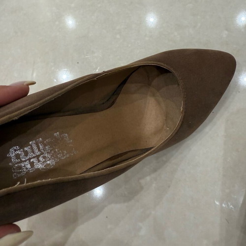 Fullah Sugah Pump Size 37 Velvet Brown Like New with Unique Heel