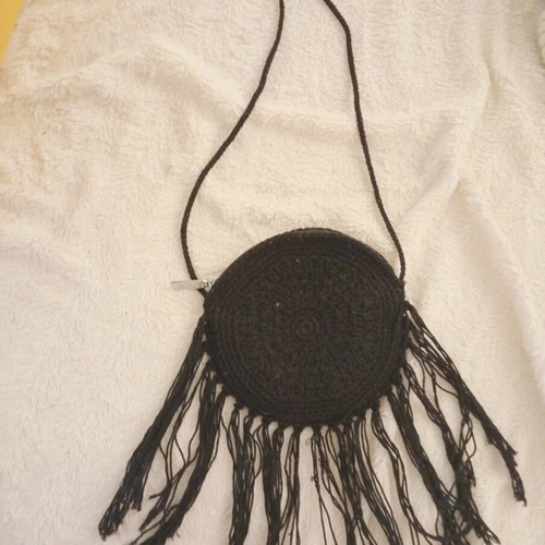 Women's crochet bag with fringes like new, black