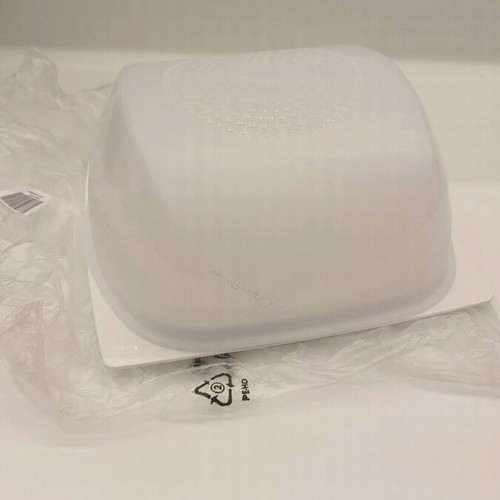 Tupperware medium cheese container new