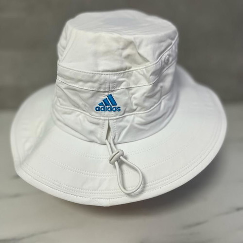 Volunteer hat Olympic Games 2004 used