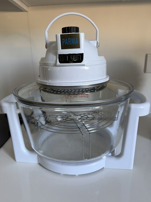 Round Oven Parma like new