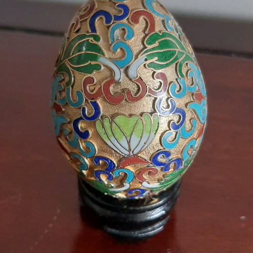 Cloisonne egg used, height 7.5cm
