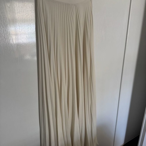 Maxi skirt off white, size M, pleated