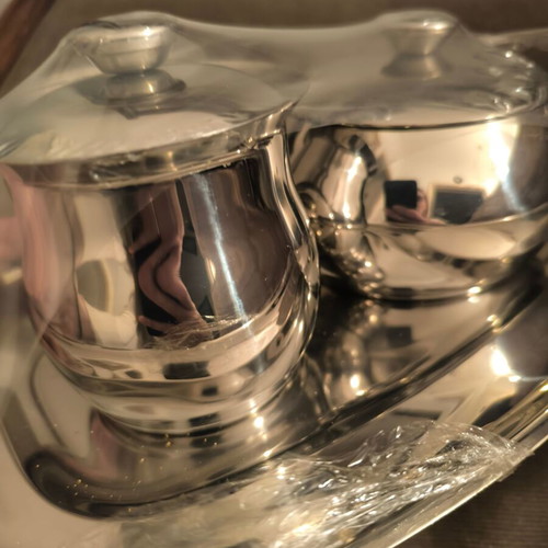 Silver-plated serving containers set with tray new
