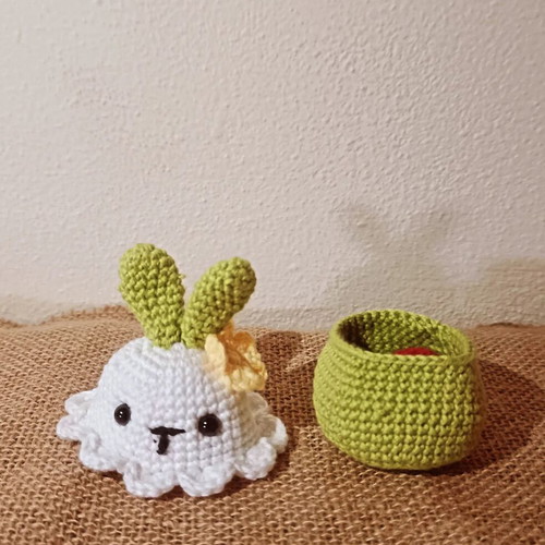 Easter Basket Bunny handmade knitted new