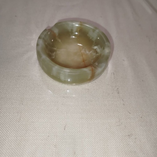 Onyx ashtray like new