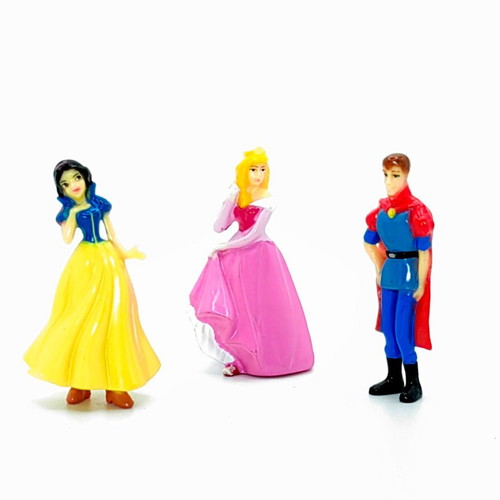 Kinder Surprise Disney Couples Princesses & Princes Figures Set like new