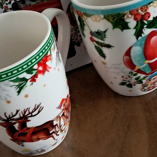 Porcelain Christmas mugs used, set of 2 with boxes