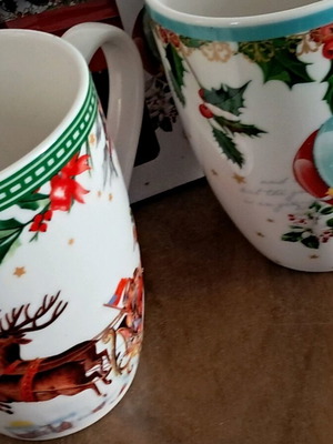 Porcelain Christmas mugs used, set of 2 with boxes