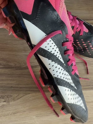 Adidas Predator FG football boots like new, size 40.5