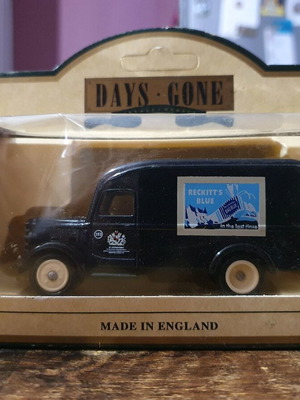 Lledo Days Gone DG63017 1940 Bedford 30cwt Delivery Van Reckitt's Blue new