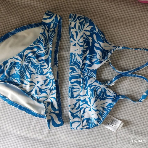 Quechua kids bikini like new, white and blue, size 134 cm