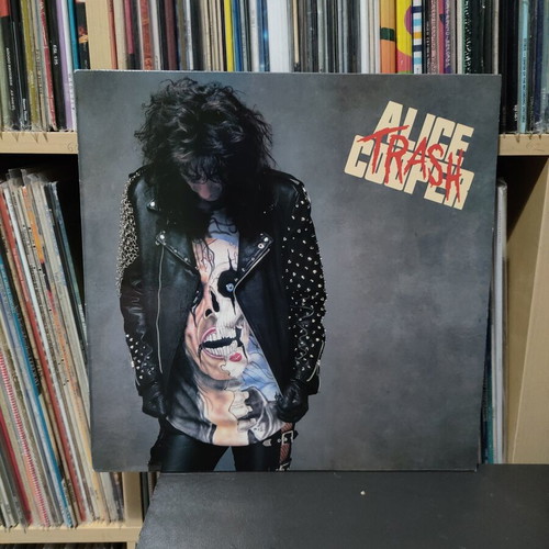 Alice Cooper Trash vinyl record like new, 1989 Greek edition