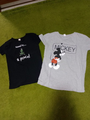 T-shirts S/M together