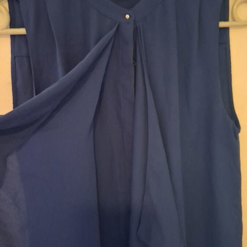 H&M Shirt M like new, blue, airy with buttons and scarf detail