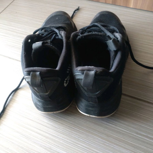 Adidas athletic shoes used, black
