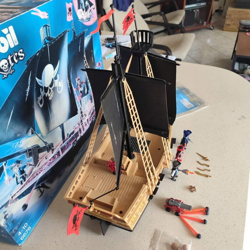 Playmobil 6678 Pirate Ship used with box and instructions