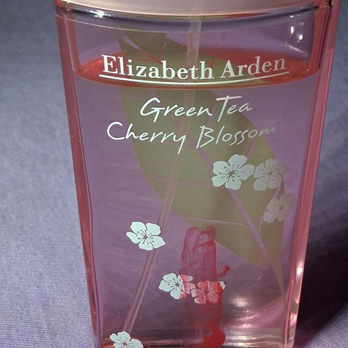 Elizabeth Arden Green Tea Cherry Blossom 100 ml used perfume